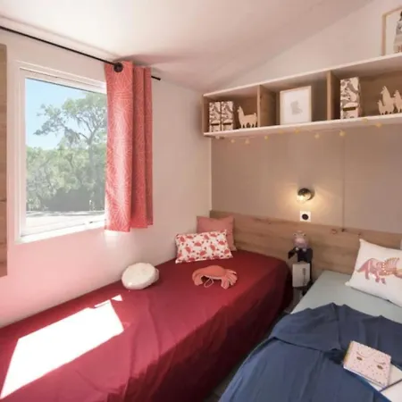 Camping 4 étoiles - Piscine - Ccbedhb