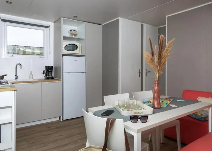 Camping 4 étoiles - Piscine - Ccbedhb Saint-Jean-de-Monts