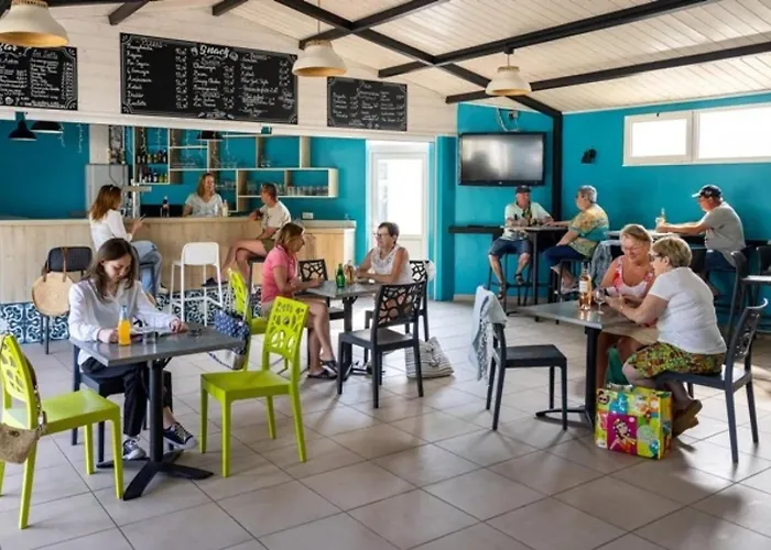 4 étoiles - Piscine - Ccbedhb Camping 4*