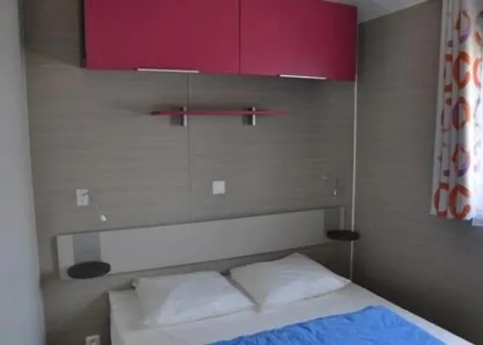 4 étoiles - Piscine - Ccbedhb Camping