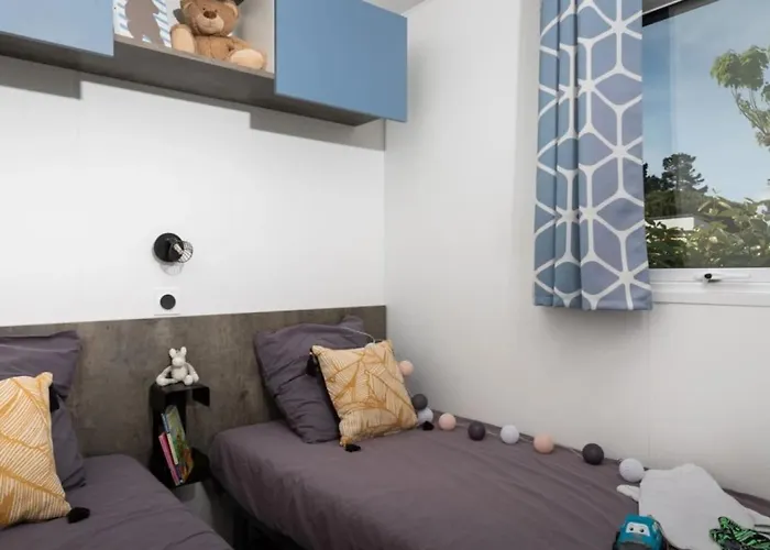 Camping 4 étoiles - Piscine - Ccbedhb