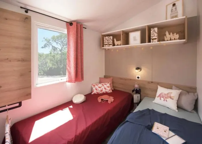 Camping 4 étoiles - Piscine - Ccbedhb