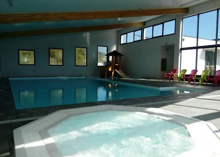 Camping 4 étoiles - Piscine - Ccbedhb